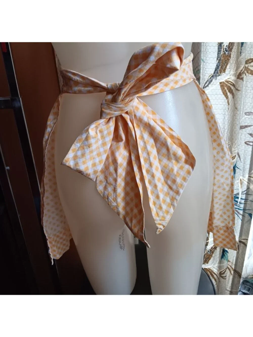 True Vintage 1950's Yellow Gingham Farm Apron Pocket & Tie-Back Trad